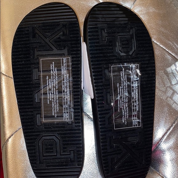 Brand NEW PINK SLIDES - Picture 2 of 2